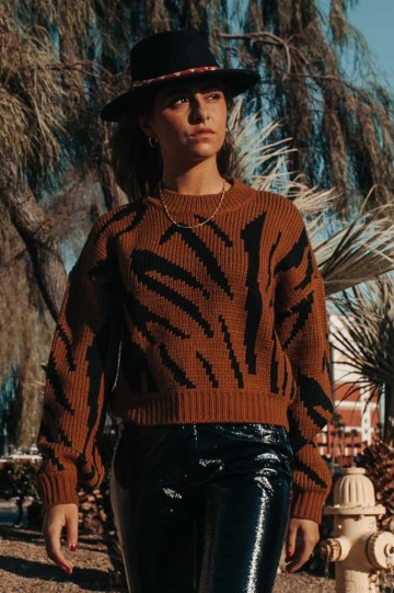 HASHTAG BIJ MARLEEN COLOURFUL REBEL TIGER KNITWEAR COGNAC