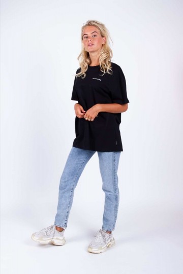 HASHTAG BIJ MARLEEN COLOURFUL REBEL BROKEN HEARTS CLUB TEE BLACK