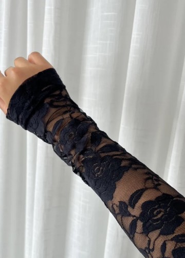 EIGHT PARIS LACE BODY