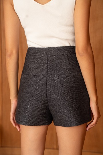 ATTENTIF SHORT GREY