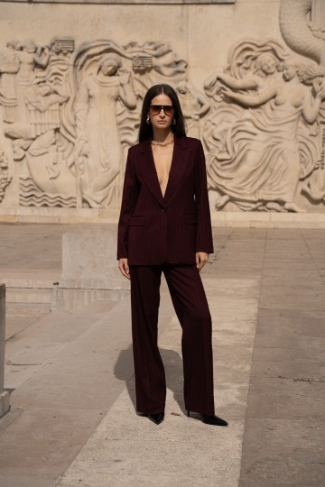 ATTENTIF PANTALON PINSTRIPE PLUM