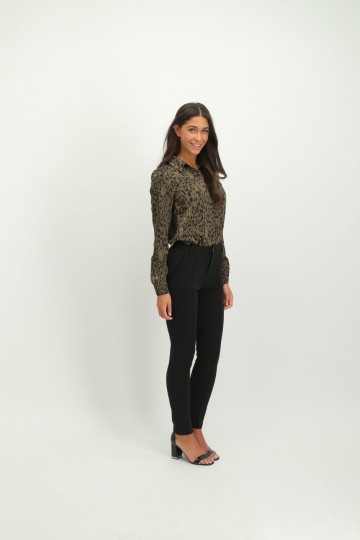 HASHTAG BIJ MARLEEN LOFTY MANNER BLOUSE VENETIA GREEN