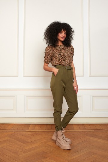 LOFTY MANNER TOP LOTT