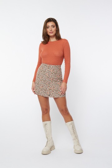 LOFTY MANNER TOP LYZZA